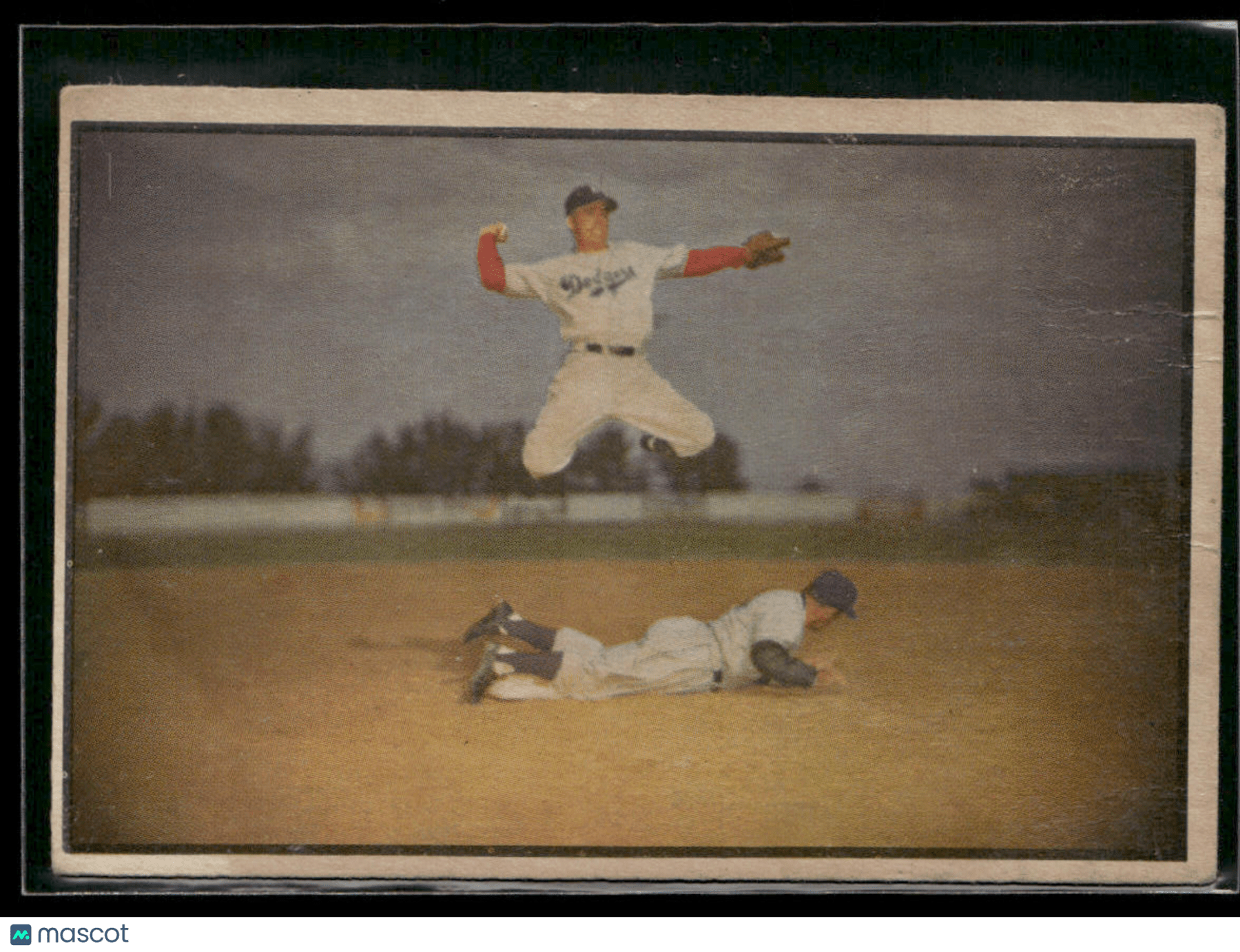 1953 Bowman Color Pee Wee Reese 33 Good - Fair *Light Crease*Sports Cards Main image